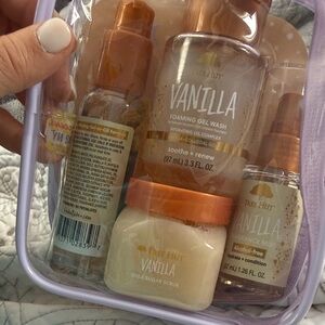 Tree Hut Vanilla Skincare Set